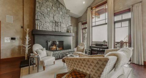 Opulence Ridge