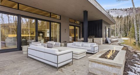 Villa Peregrine