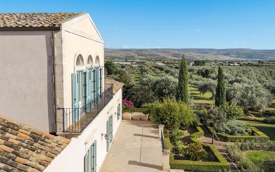 Villa Pietra Nera