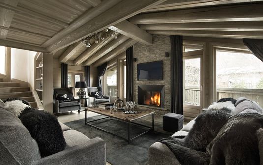 Chalet Onyx
