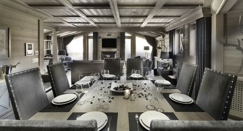 Chalet Onyx