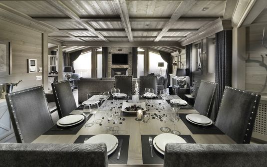 Chalet Onyx