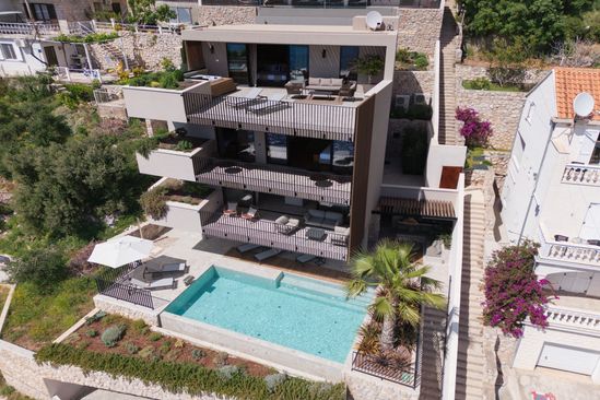 Villa Eleven