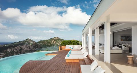 Villa HHH