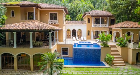 Casa Zafiro