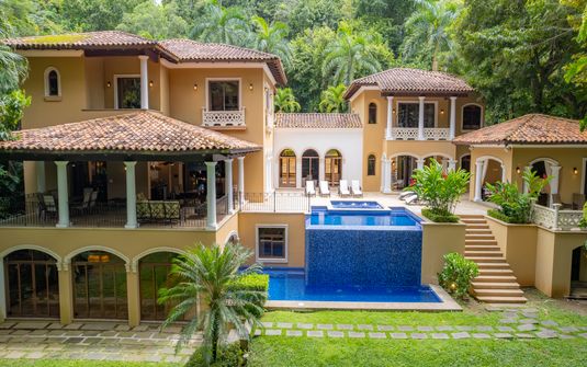Casa Zafiro