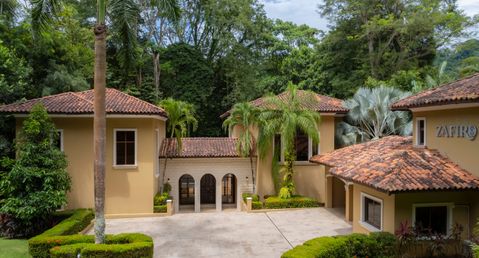 Casa Zafiro