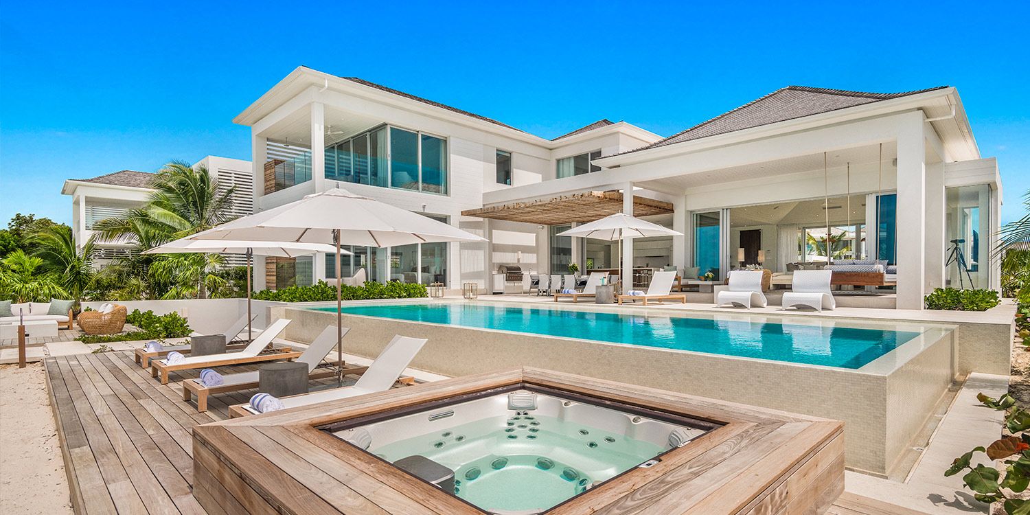 Beach Enclave Grace Bay - Five Bedroom Beachfront Villa